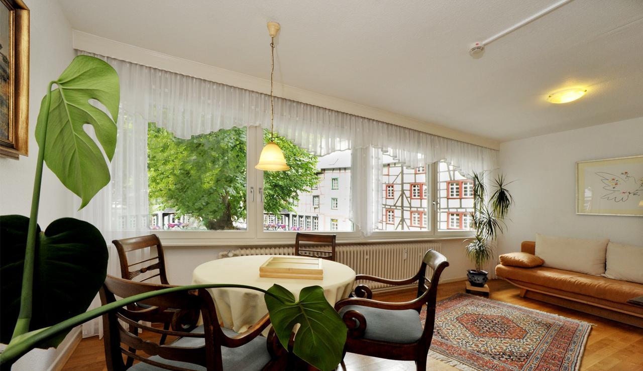 Hotel Flosdorff - Appartements Моншау Екстериор снимка